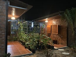Mina Homestay