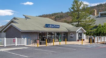 Mountainside Villas at Massanutten by Tripforth