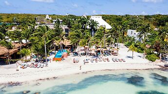 Mayan Monkey Isla Mujeres | Social Hotel