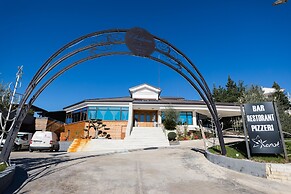 Chateau Linza Resort