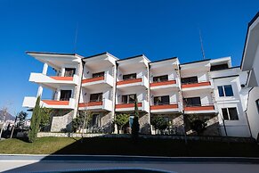 Chateau Linza Resort