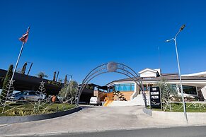 Chateau Linza Resort