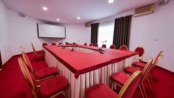 Chateau Linza Resort