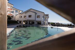 Chateau Linza Resort
