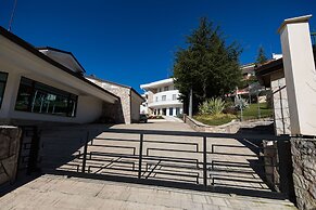 Chateau Linza Resort