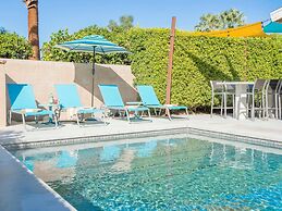 Sunny Palms at Warm Sands