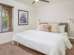 Sunny Palms at Warm Sands