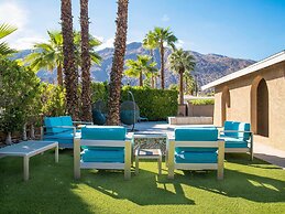 Sunny Palms at Warm Sands