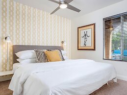 Sunny Palms at Warm Sands