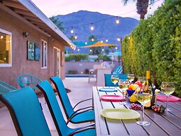 Sunny Palms at Warm Sands