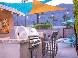 Sunny Palms at Warm Sands