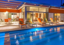 Glass and Steel House 2012