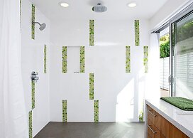 Glass and Steel House 2012