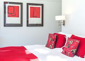 Glass and Steel House 2012