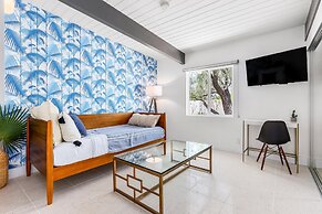 Alexander on Bedford