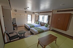 Aquaresort In Chatan