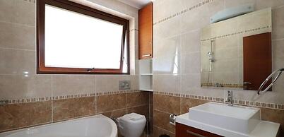 Villa MAS2 by JoyLettings