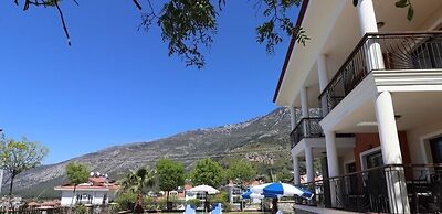 Villa MAS2 by JoyLettings