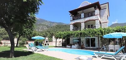 Villa ANM2 by JoyLettings