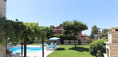 Villa ANM2 by JoyLettings