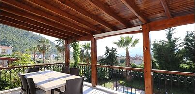 Villa FT17 by JoyLettings