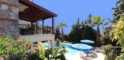 Villa FT17 by JoyLettings