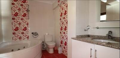 Villa FT17 by JoyLettings