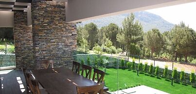 Villa JOY1 by JoyLettings