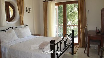 Villa FT11 by JoyLettings