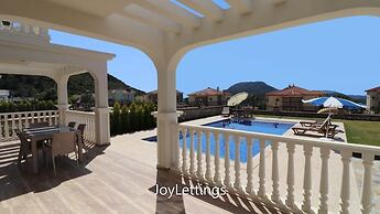 Villa BEY3 by JoyLettings