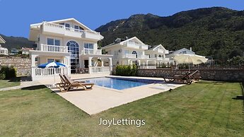 Villa BEY3 by JoyLettings