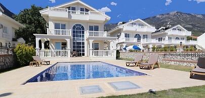 Villa BEY2 by JoyLettings