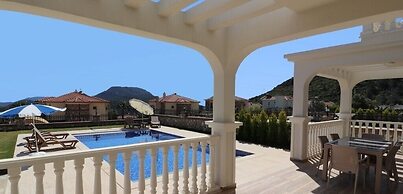 Villa BEY2 by JoyLettings