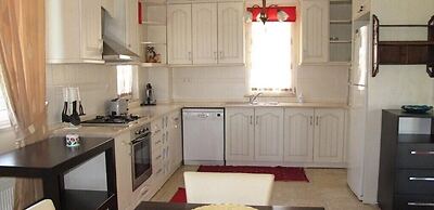 Villa XT37 by JoyLettings