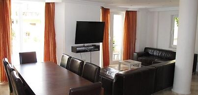 Villa CRL5 by JoyLettings