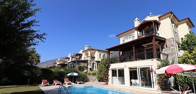 Villa FT04 by JoyLettings