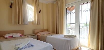 Villa FT04 by JoyLettings