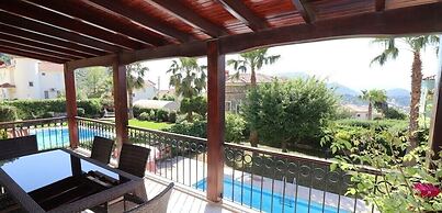 Villa FT04 by JoyLettings