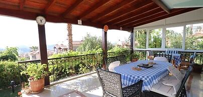 Villa FT07 by JoyLettings