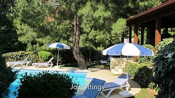 Villa AX03 by JoyLettings