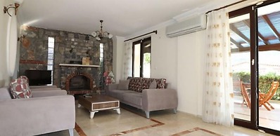 Villa XT15 by JoyLettings