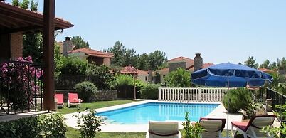 Villa AX20 by JoyLettings