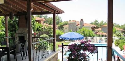 Villa AX20 by JoyLettings