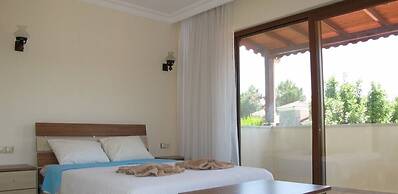 Villa AX20 by JoyLettings