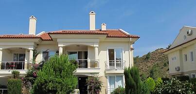 Villa SH14 by JoyLettings