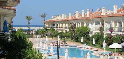 Villa SH14 by JoyLettings