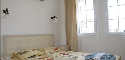 Villa ALC2 by JoyLettings