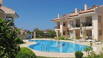 Villa LG12 by JoyLettings