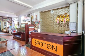 OYO 1927 Hotel Candra Adigraha