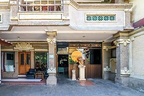 OYO 1927 Hotel Candra Adigraha
